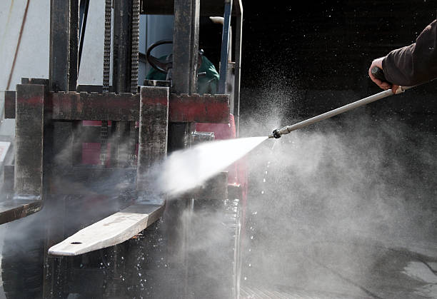 Best Driveway Pressure Washing  in Squaw Valley, CA